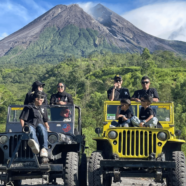 Sewa Jeep Merapi Jogja: Wisata Lava Tour Seru & Aman di Lereng Gunung Merapi